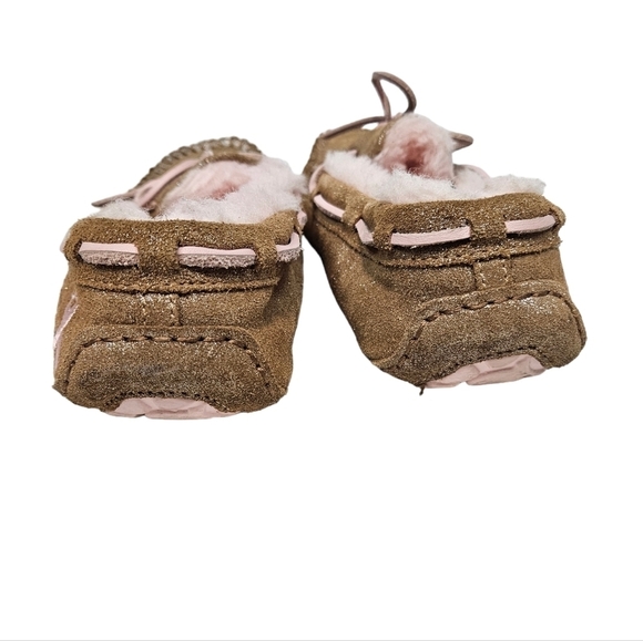 Ugg Dakota Suede Slipper Glitter Tan Breast Cancer Ribbon Moccasin Slippers 6 - Picture 4 of 11